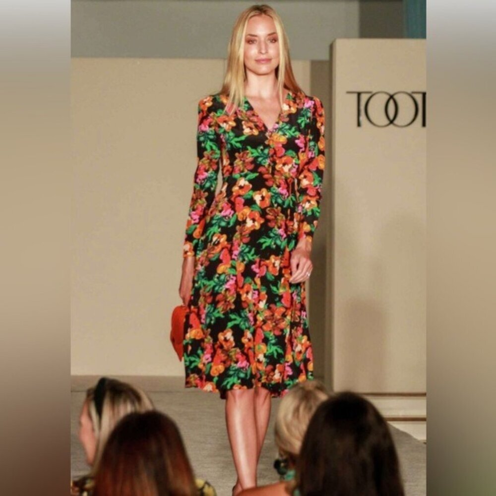 Diane Von Furstenberg Silk Black Floral Print Modern Midi Dress Size 6 (S)